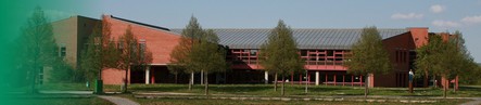 Das Gebäude der Universitätsbibliothek als Seitenansicht