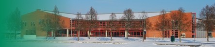 Das Gebäude der Universitätsbibliothek als Seitenansicht