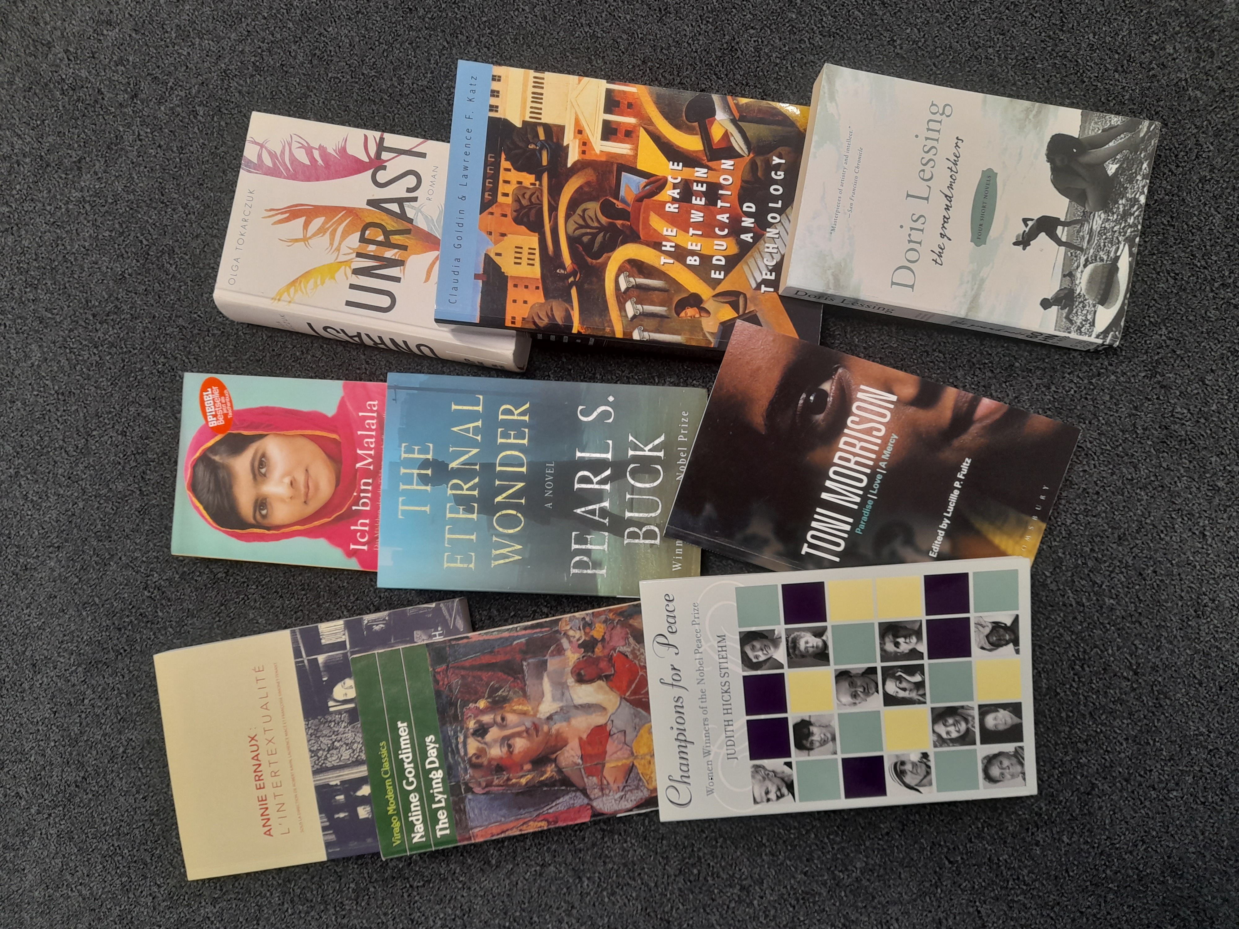 Foto Bücher Nobelpreisträgerinnen